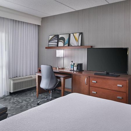 Courtyard Chicago Oakbrook Terrace Hotel Екстериор снимка
