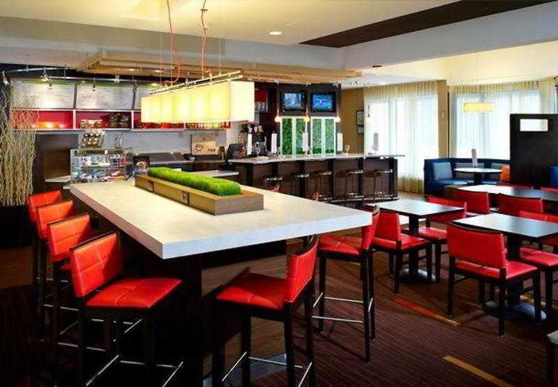 Courtyard Chicago Oakbrook Terrace Hotel Екстериор снимка