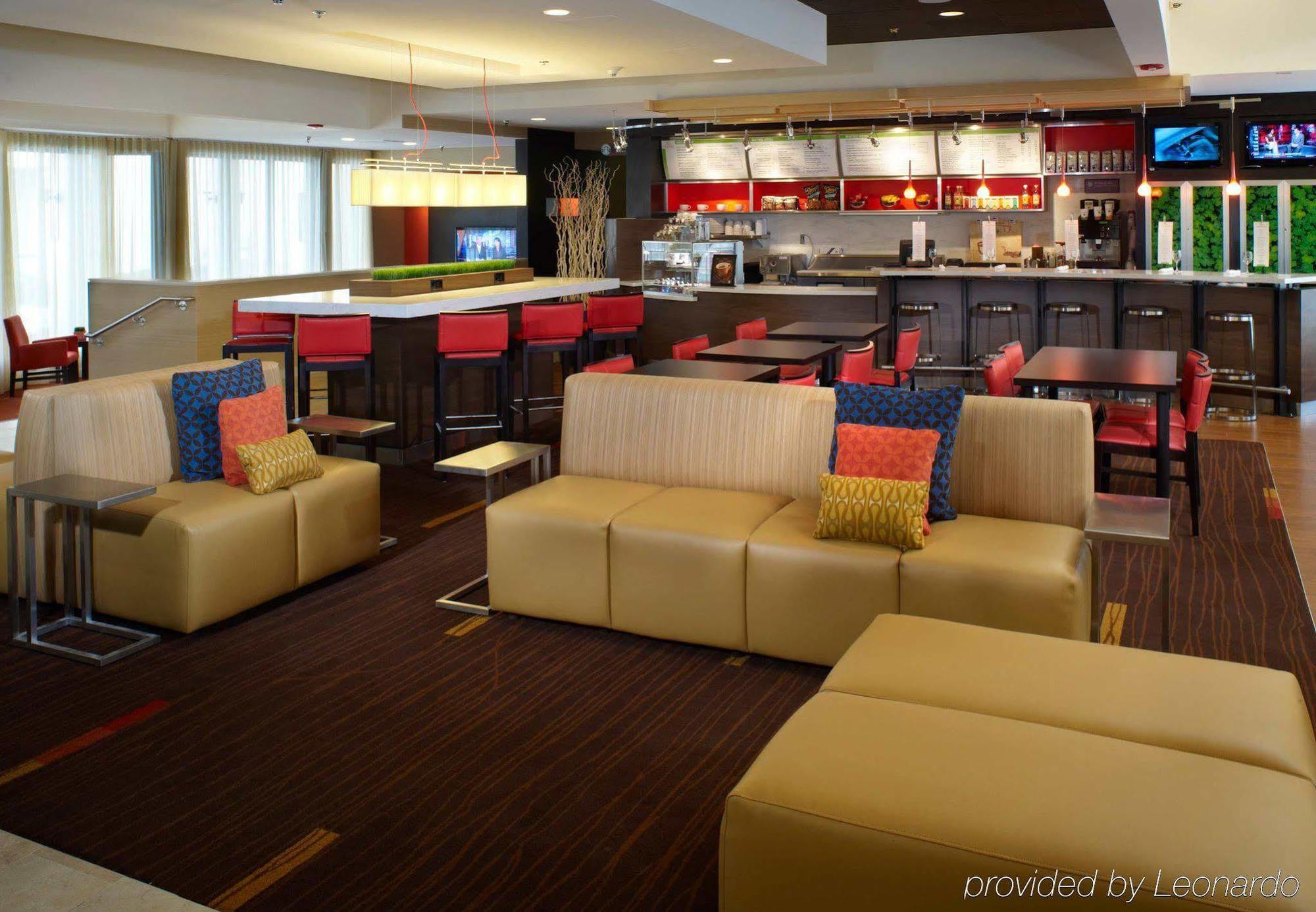 Courtyard Chicago Oakbrook Terrace Hotel Екстериор снимка
